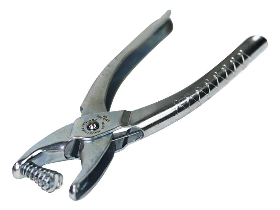 Maun Stationers Punch 6.4 Mm 2160-200