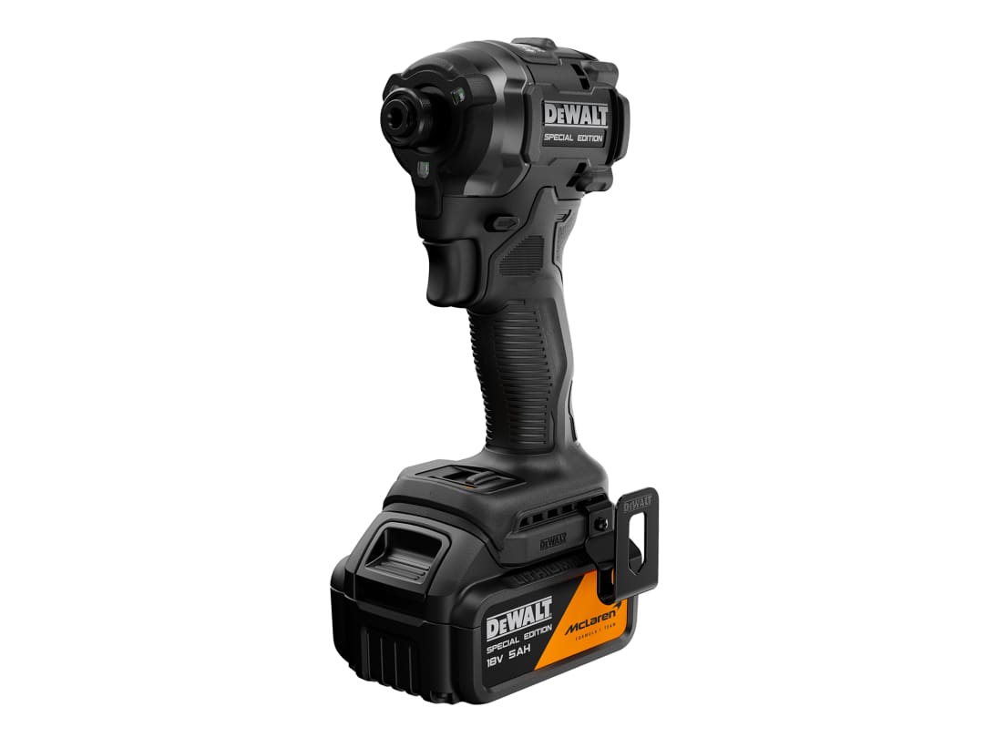 DeWalt McLaren Edition 18V Impact Driver 2 x 5.0Ah Batteries DCF86MP2T - Image 17