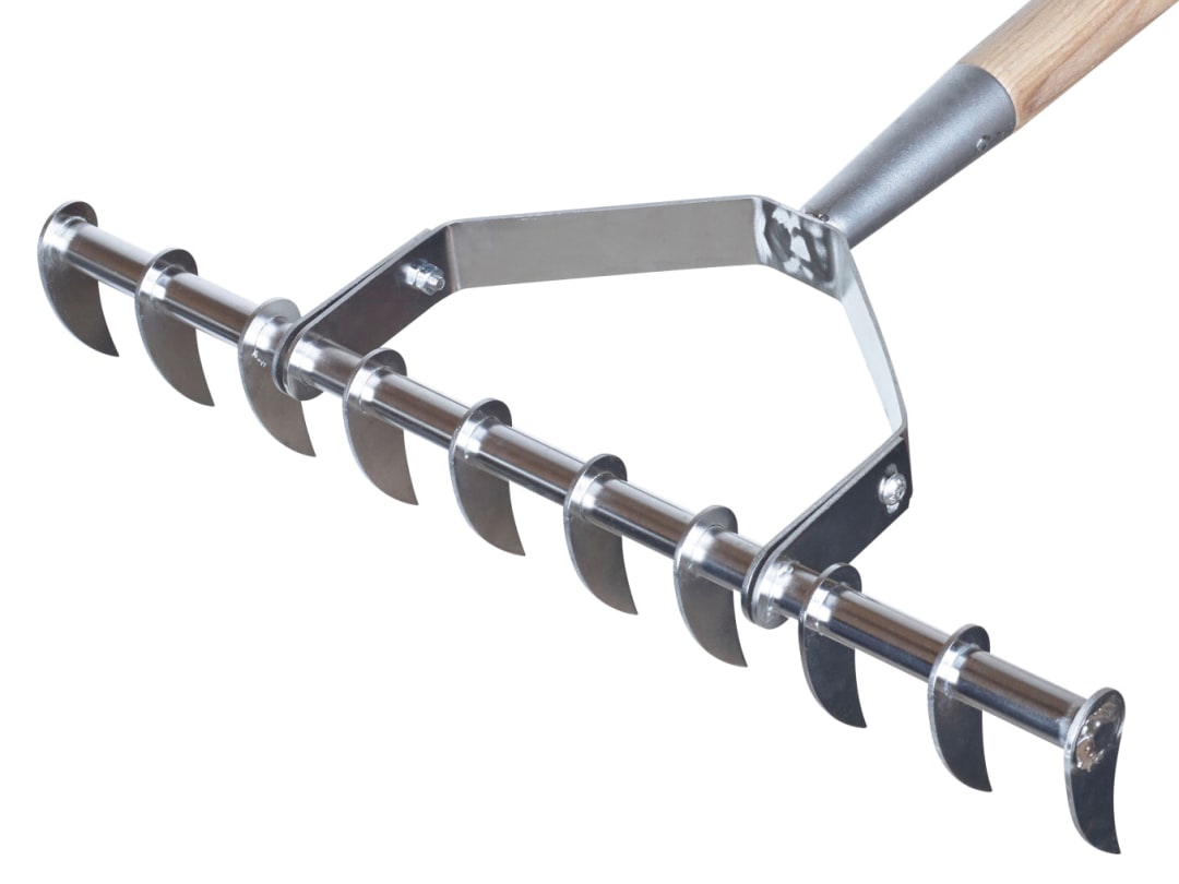 B&Q - 70100902 Stainless Steel Long Handled Scarifying RakeFsc K/s70100902 - Image 4