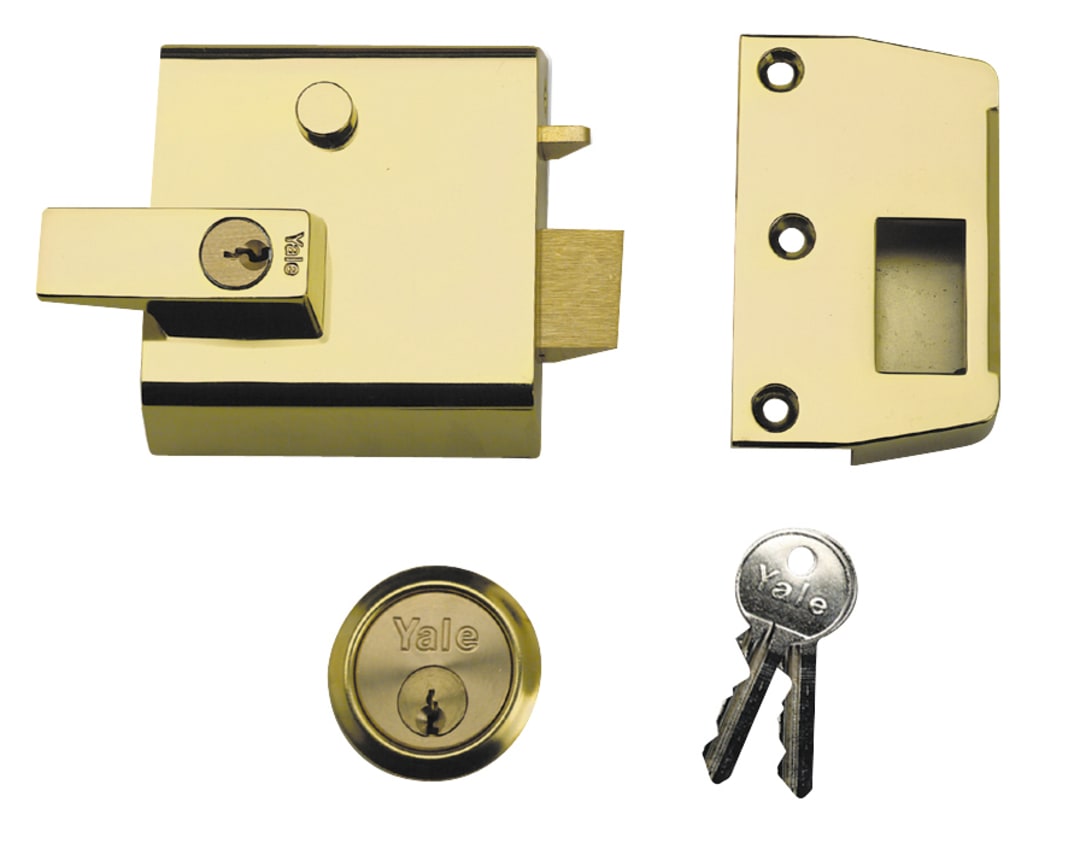 Yale Locks P1 Double Security Nightlatch 60Mm Backset Brasslux Finish - Brasslux - Image 9