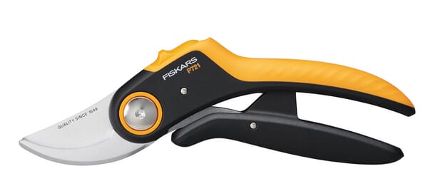 Fiskars Pruning Shears, Bypass Pruner, Plus Powerlever, P721 1057170