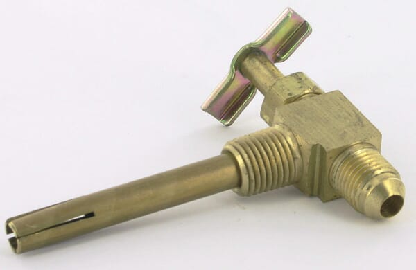 Fuel tap suitable for John Deere R34656N